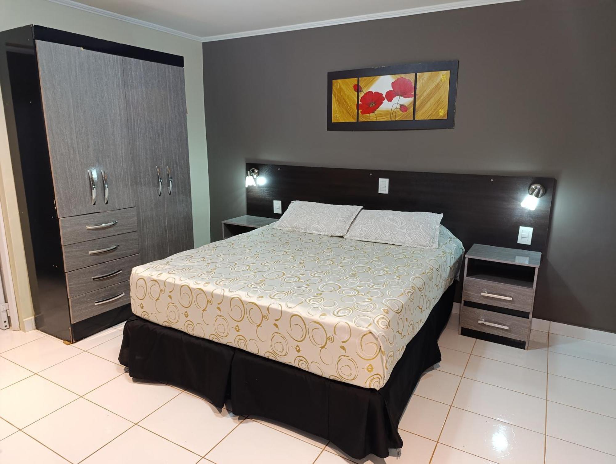 Altos Del Iguazu Hotel ปูแอร์โตอีกวาซู ภายนอก รูปภาพ