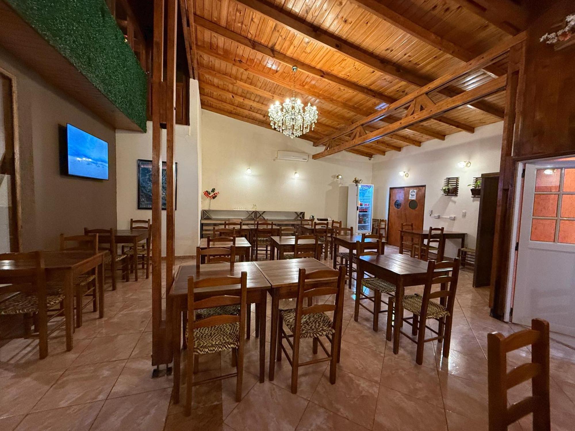 Altos Del Iguazu Hotel ปูแอร์โตอีกวาซู ภายนอก รูปภาพ