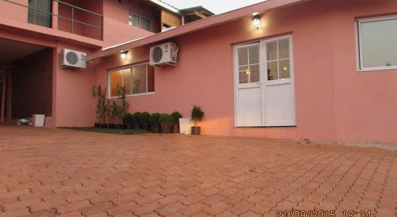 Altos Del Iguazu Hotel ปูแอร์โตอีกวาซู ภายนอก รูปภาพ