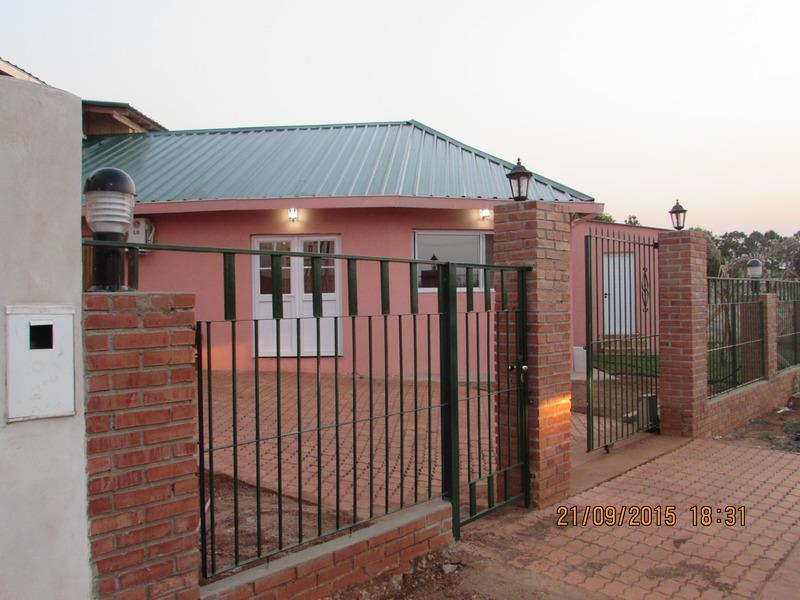 Altos Del Iguazu Hotel ปูแอร์โตอีกวาซู ภายนอก รูปภาพ